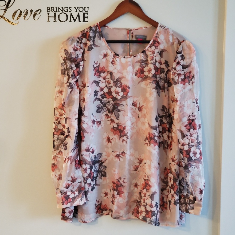 VINCE CAMUTO Long Sleeve Top with Floral Print
